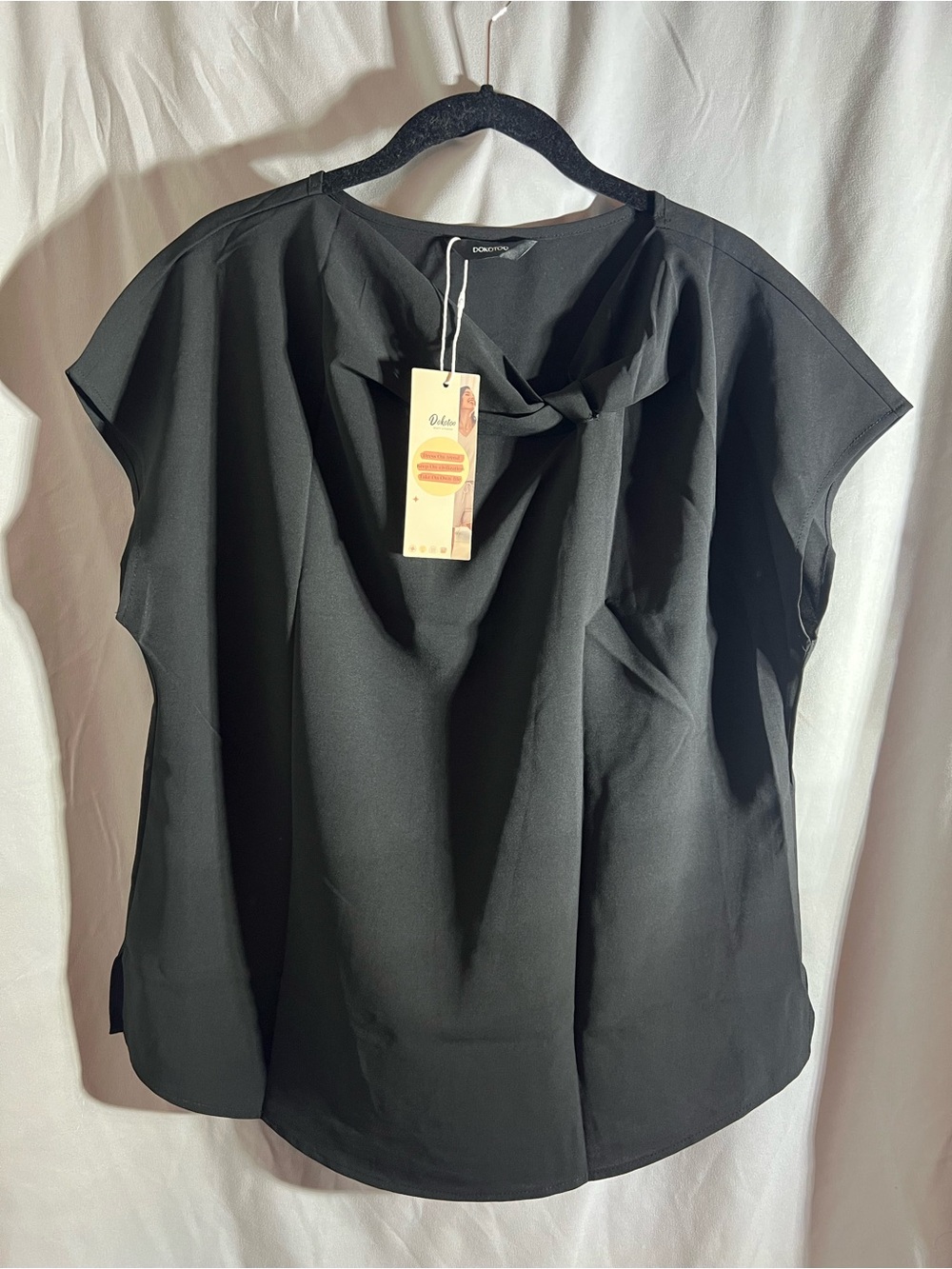 Elegant Black Twist-Neck Cap Sleeve Blouse